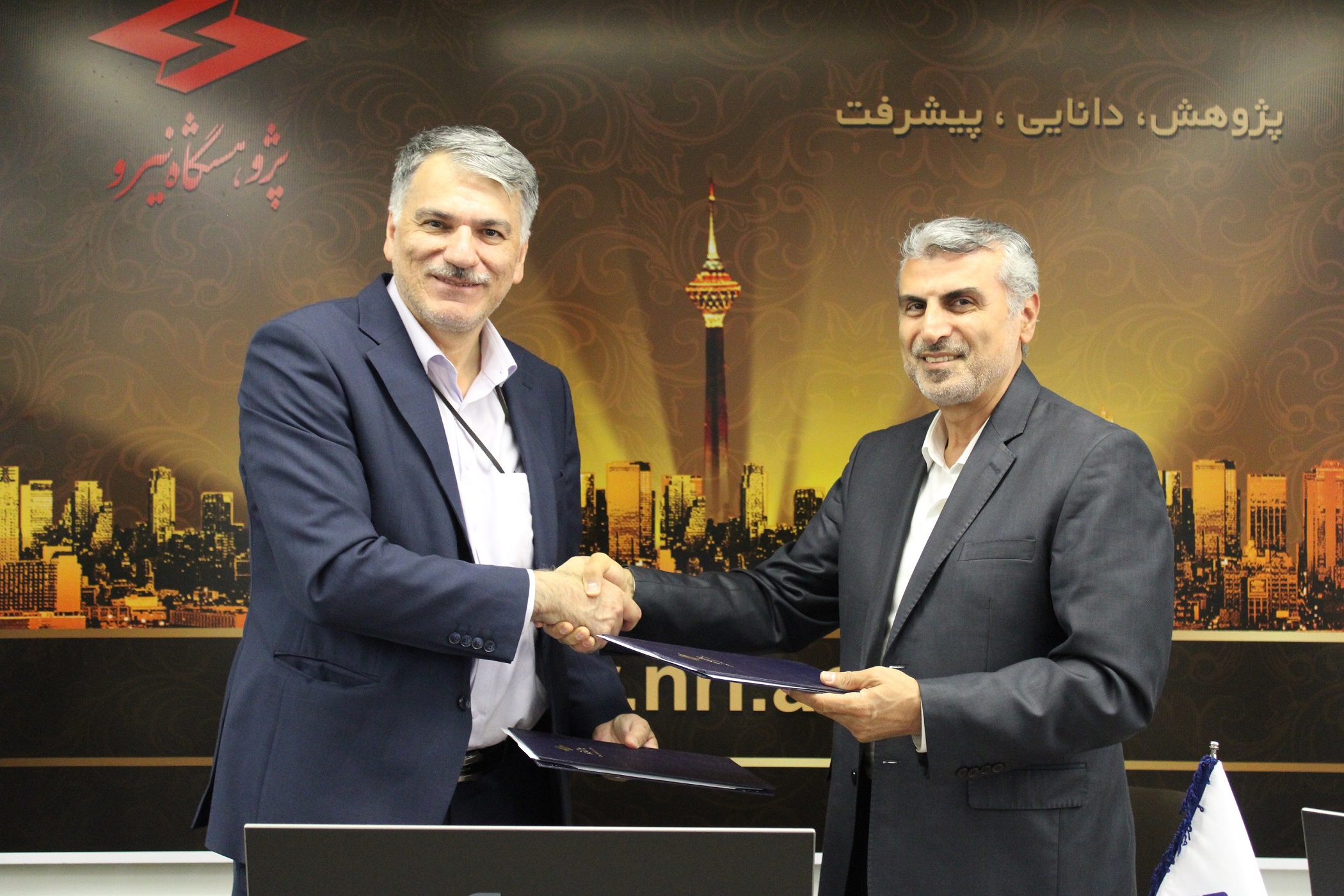 پژوهشگاه نیرو و تدکو برای توسعه فناوری انرژی تفاهم‌نامه امضا کردند