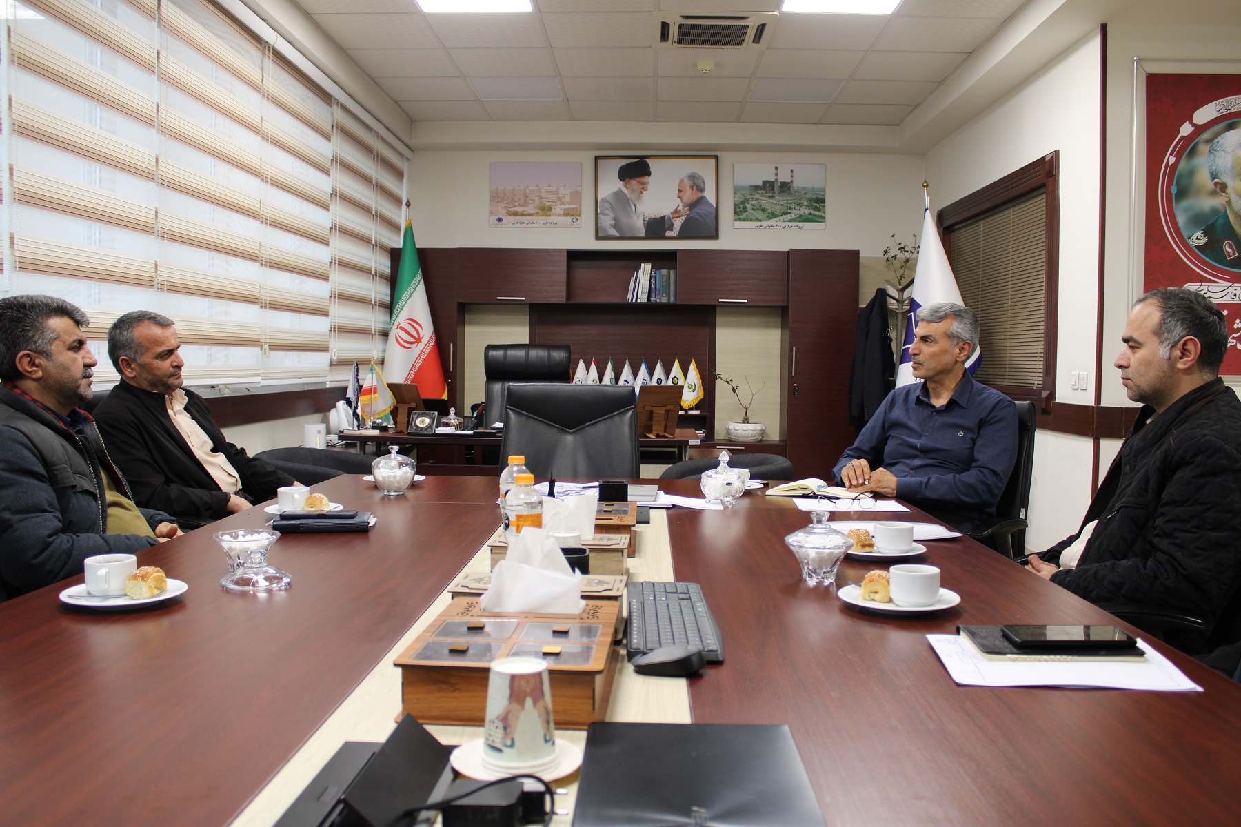 بررسی ظرفیت‌های توسعه همکاری‌های استانی در دیدار نماینده لردگان با مدیرعامل تدکو