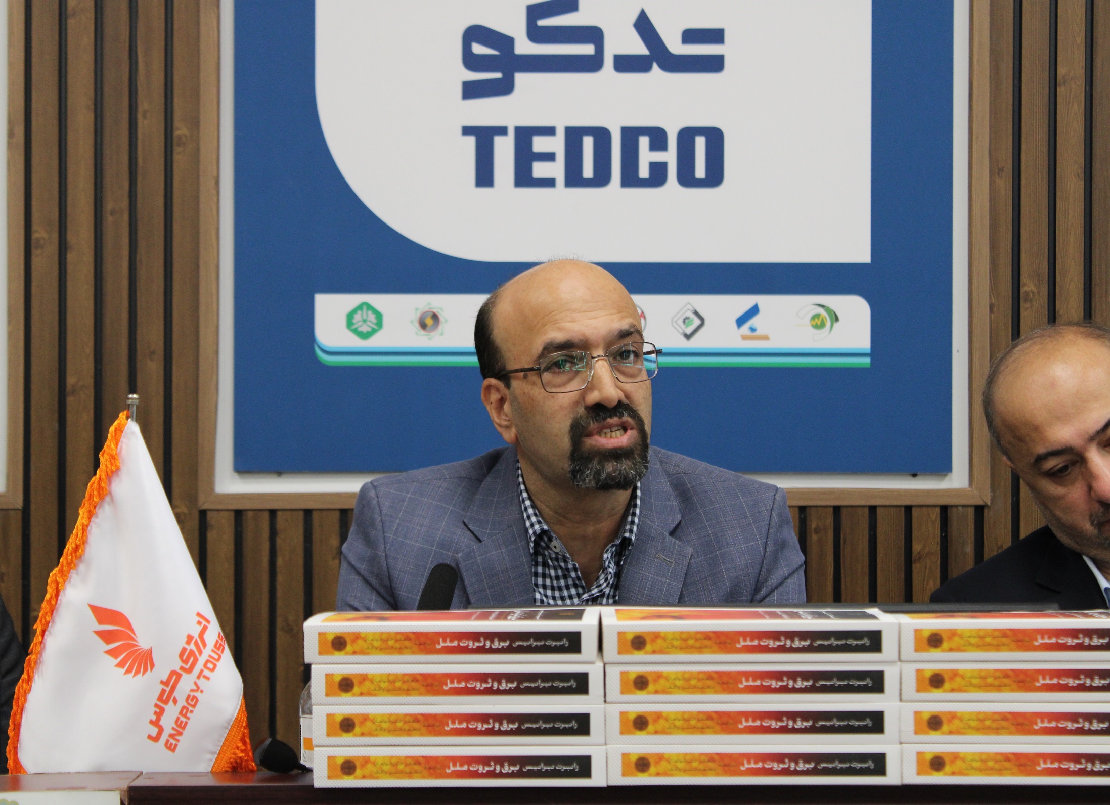 جعفر خیرخواهان: برق زیرساخت پنهان مدرنیته است