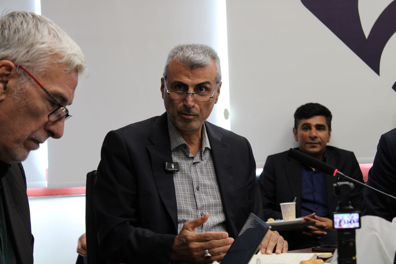 دکتر صالحی جاوید: سیاستگذاری انرژی باید به راهکارهایی برای بهرهگیری از ظرفیتهای ژئوپلیتیکی ایران منجر شود